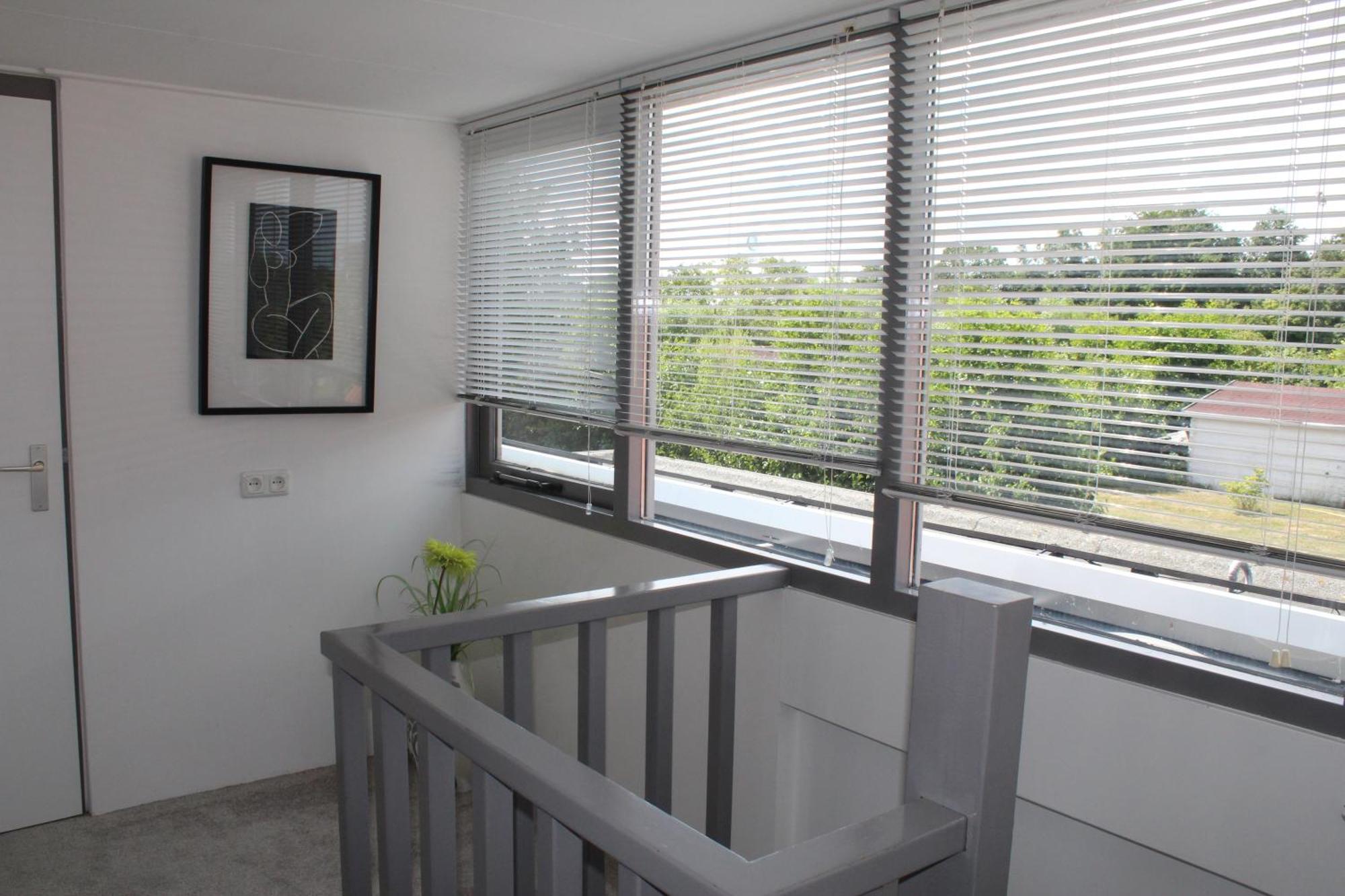 Vila Vrijstaande Ruime Familiewoning Landelijk Gelegen Lewedorp Exteriér fotografie
