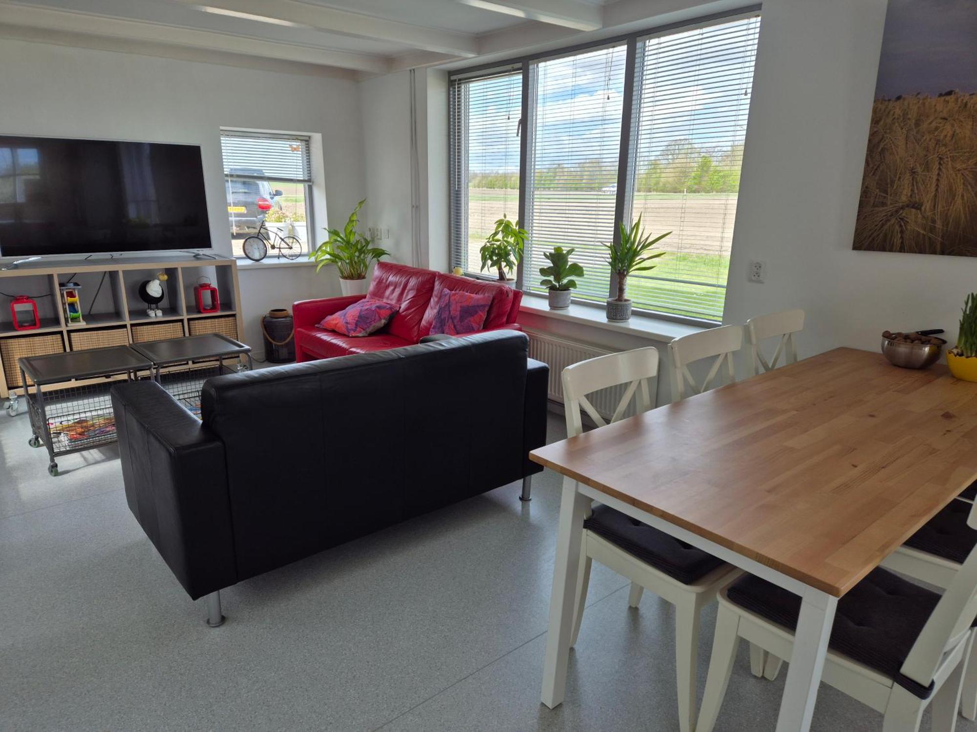 Vila Vrijstaande Ruime Familiewoning Landelijk Gelegen Lewedorp Exteriér fotografie
