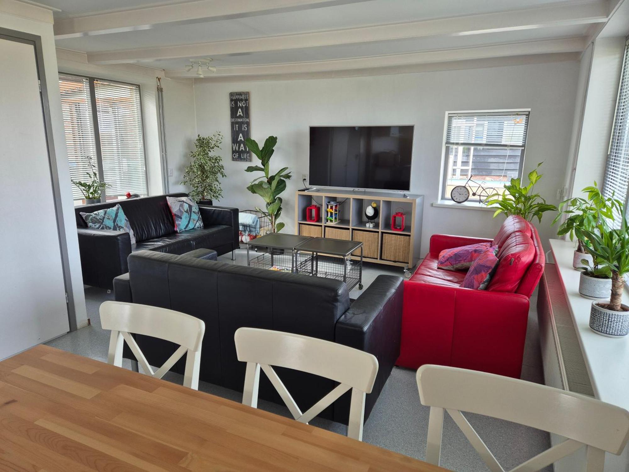 Vila Vrijstaande Ruime Familiewoning Landelijk Gelegen Lewedorp Exteriér fotografie